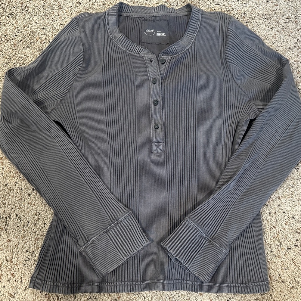 NWOT Women’s Aerie Long Sleevee Henley XL